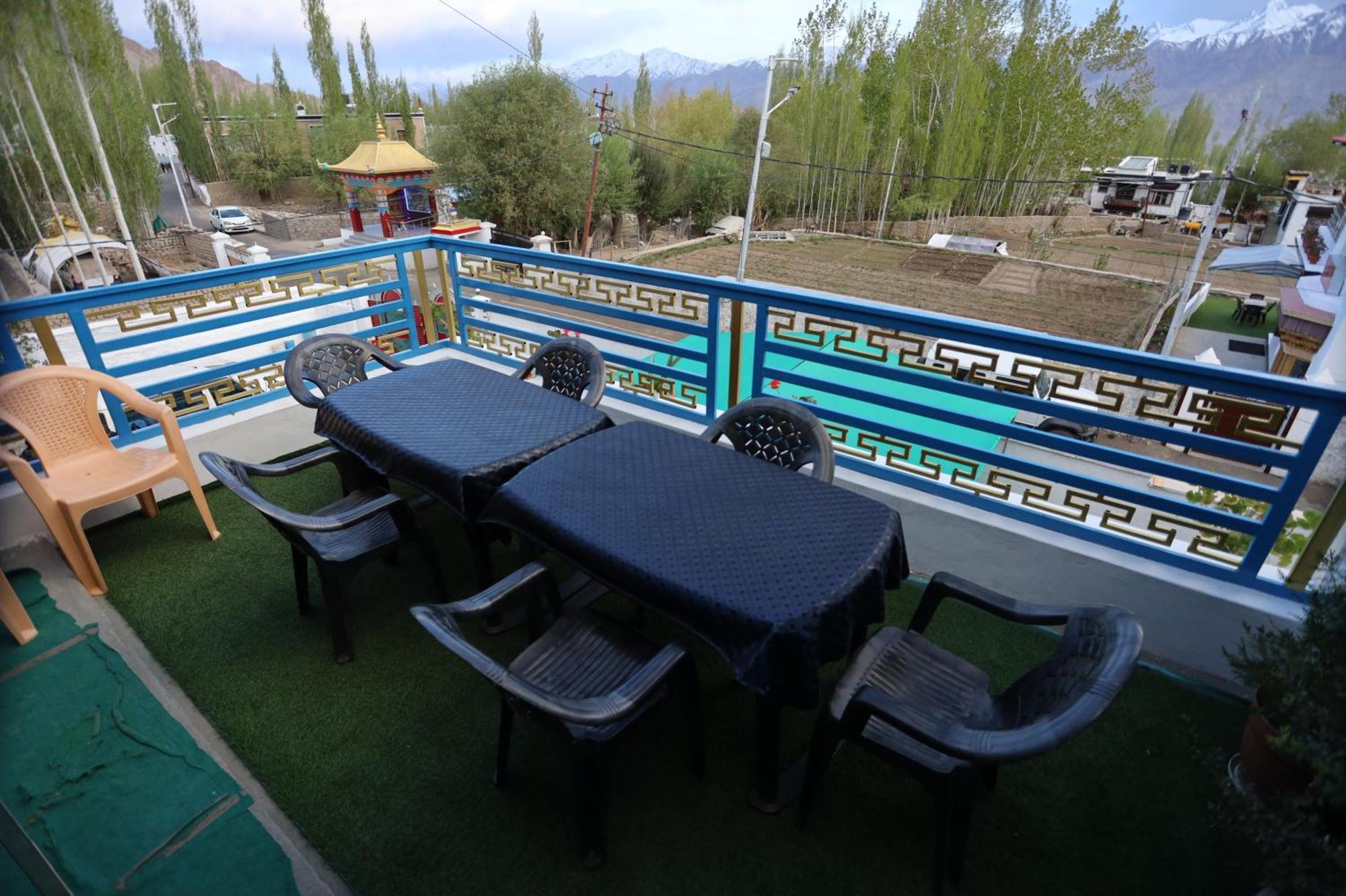 Odbar Guest House Best Guest House At Leh Ladakh ภายนอก รูปภาพ