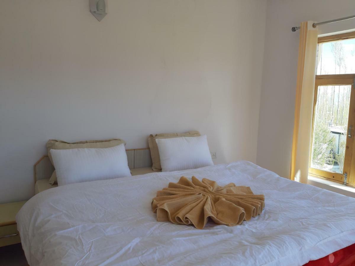 Odbar Guest House Best Guest House At Leh Ladakh ภายนอก รูปภาพ