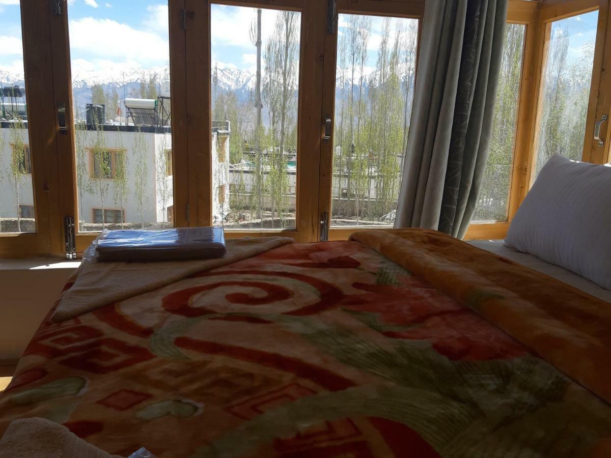Odbar Guest House Best Guest House At Leh Ladakh ภายนอก รูปภาพ